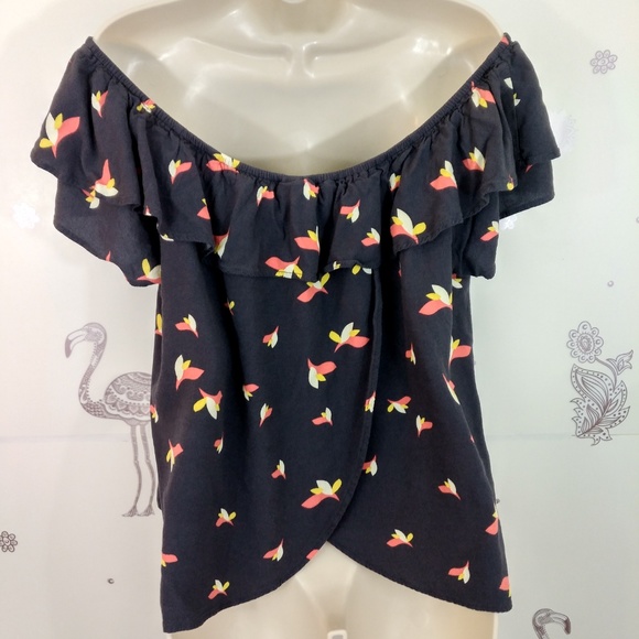 Torrid FLORAL PRINT CREPE RUFFLED TULIP BACK TOP - Picture 5 of 6